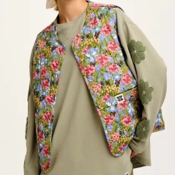 Lucy & Yak Tops - Like New Lucy & Yak Floral Quilted Open Front Vest Size Large